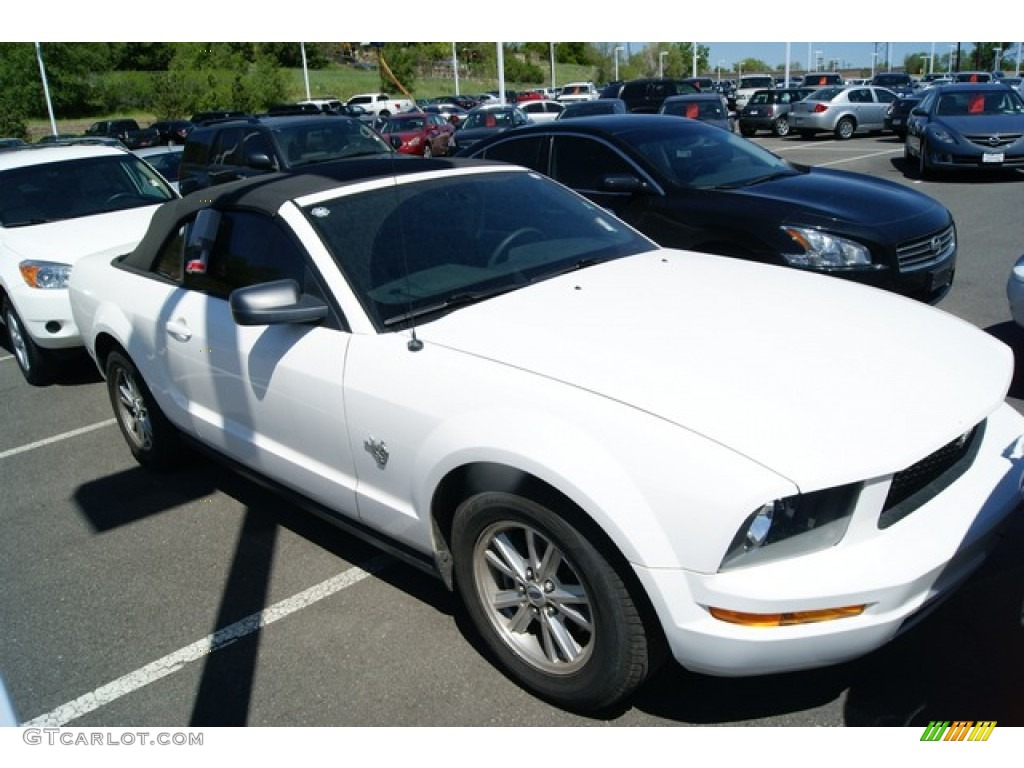 2009 Mustang V6 Convertible - Performance White / Dark Charcoal photo #1