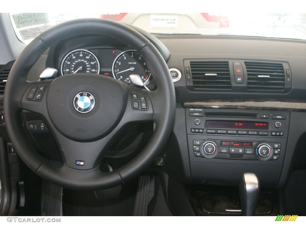 2009 BMW 1 Series 135i Coupe Black Dashboard Photo #50163596