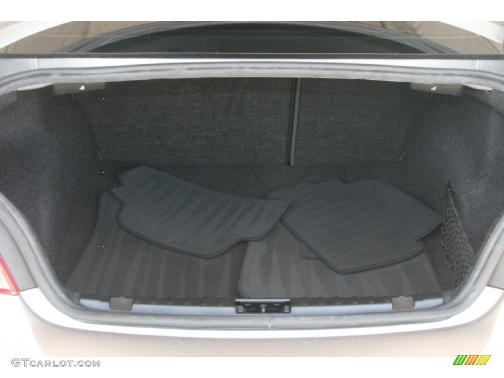2009 BMW 1 Series 135i Coupe Trunk Photo #50163779