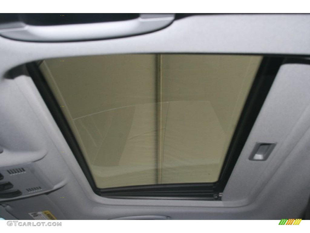 2009 BMW 1 Series 135i Coupe Sunroof Photo #50164028
