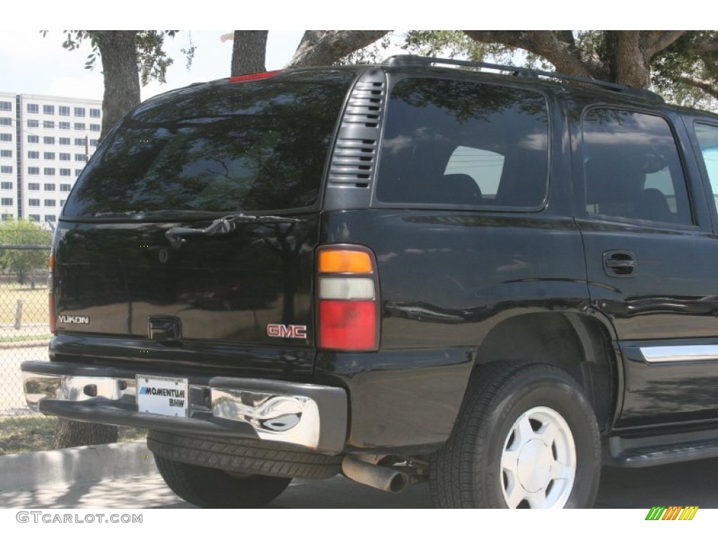 2004 Yukon SLE - Onyx Black / Pewter/Dark Pewter photo #13