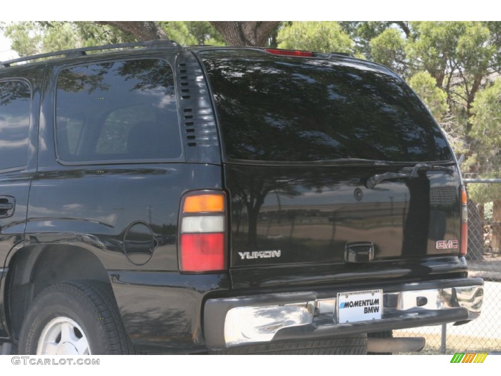 2004 Yukon SLE - Onyx Black / Pewter/Dark Pewter photo #19