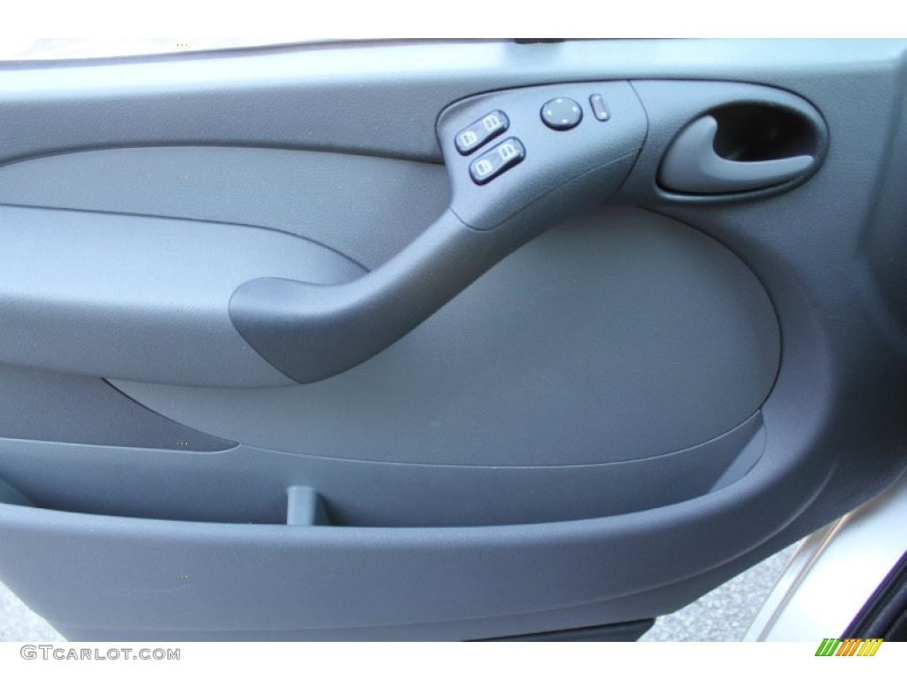 2006 Sprinter Van 2500 High Roof Passenger - Brilliant Silver Metallic / Gray photo #5