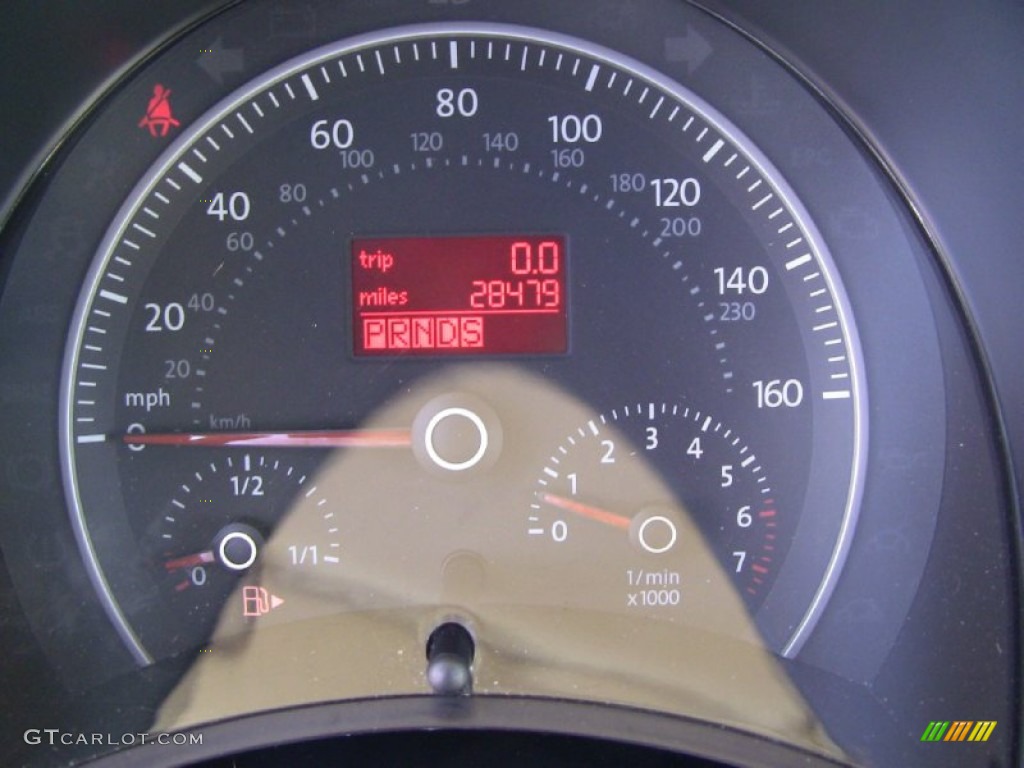 2008 Volkswagen New Beetle SE Convertible Gauges Photo #50167577