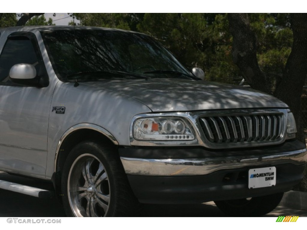 2000 F150 XLT Extended Cab - Silver Metallic / Medium Graphite photo #11