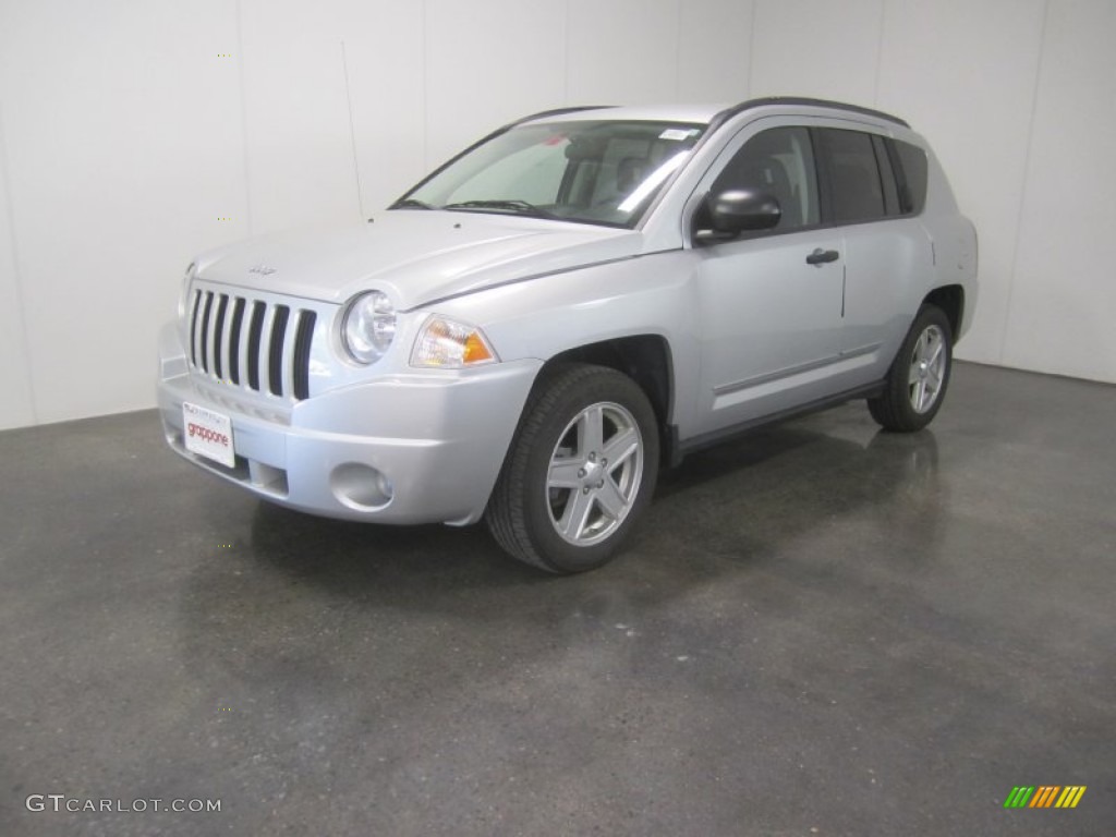 2009 Compass Sport 4x4 - Bright Silver Metallic / Dark Slate Gray/Medium Slate Gray photo #1