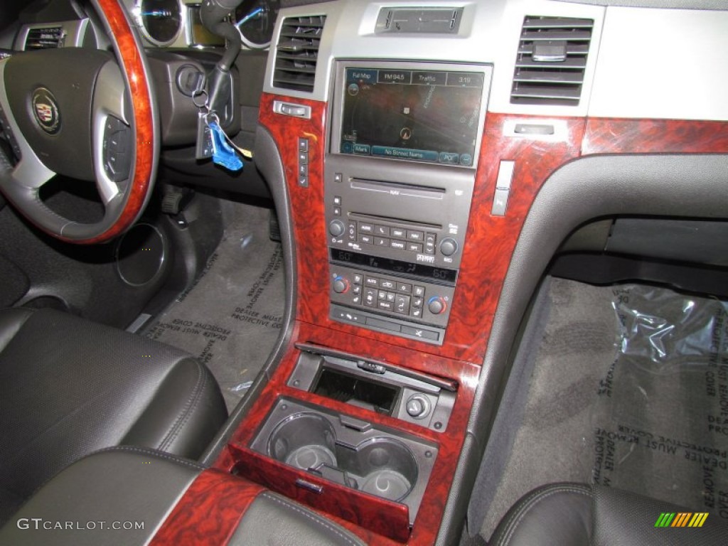 2009 Cadillac Escalade ESV Controls Photos