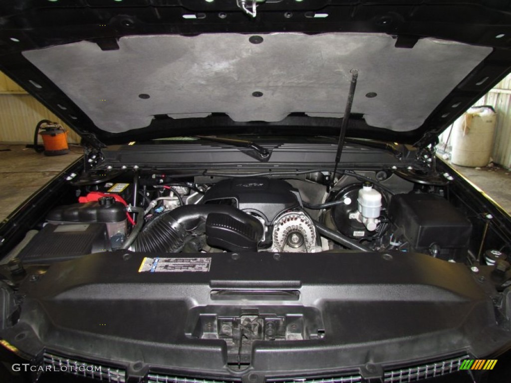 2009 Cadillac Escalade ESV Engine Photos