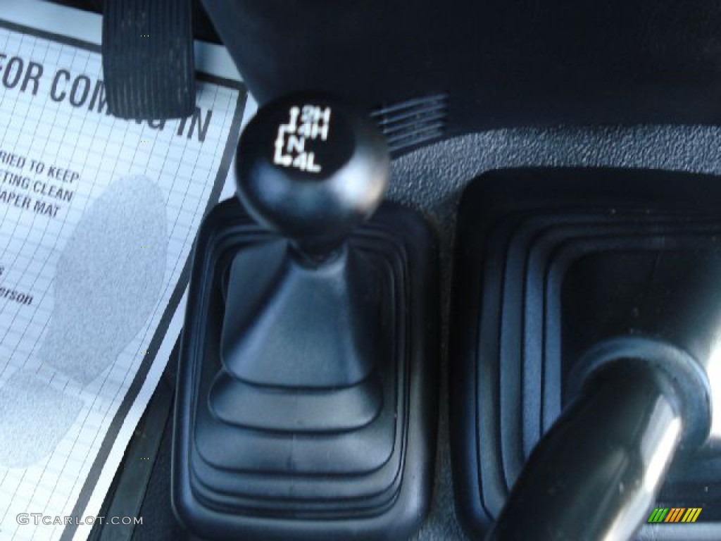 2003 F150 XL Regular Cab 4x4 - Silver Metallic / Medium Graphite Grey photo #20