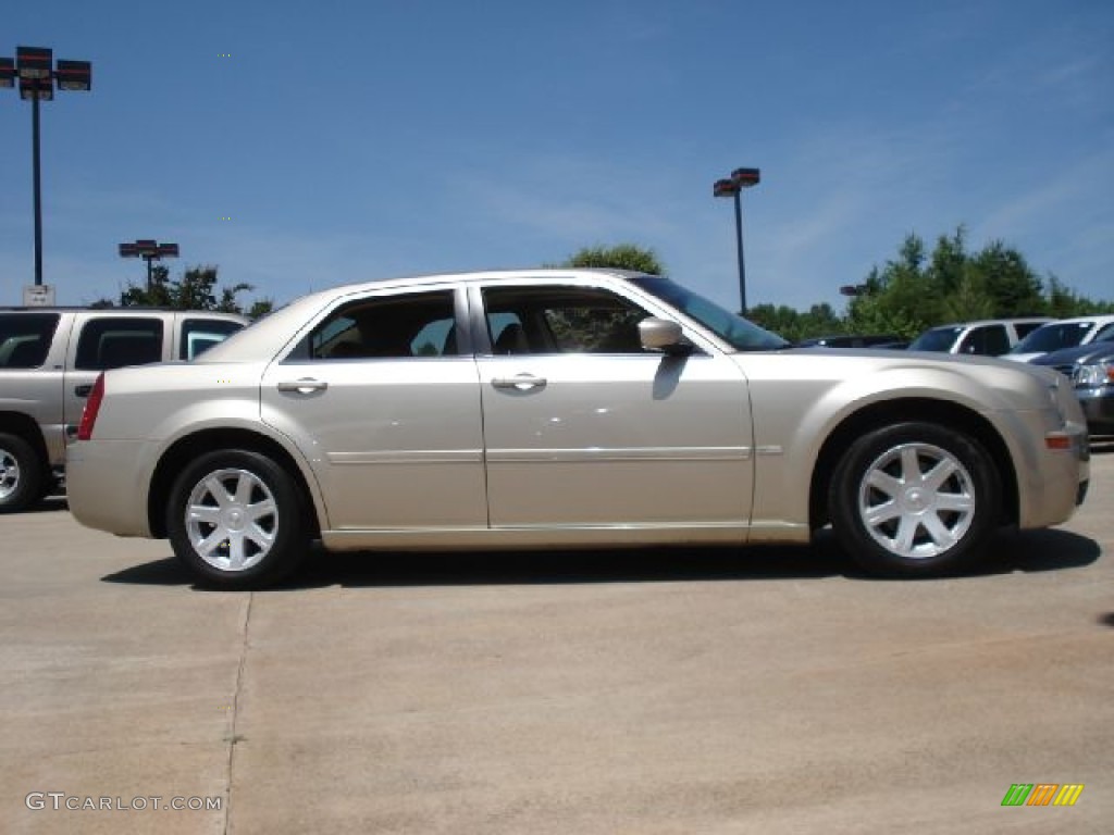 2005 300 Touring - Linen Gold Metallic / Dark Slate Gray/Light Graystone photo #2