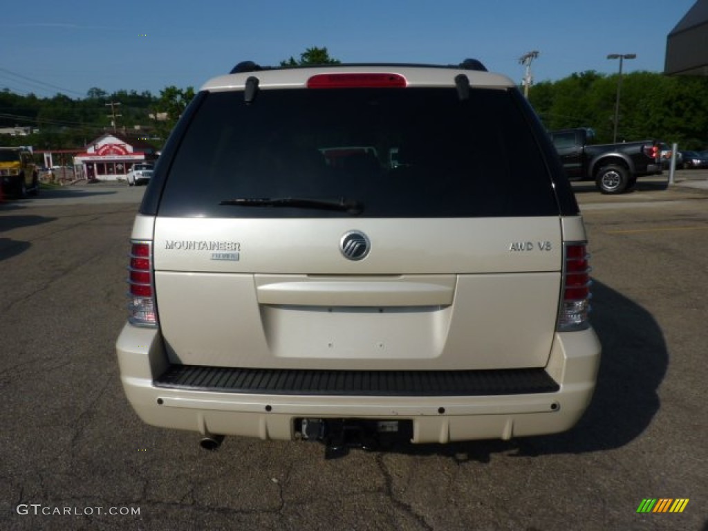 2005 Mountaineer V8 Premier AWD - Ivory Parchment Tri-Coat / Medium Dark Parchment photo #3
