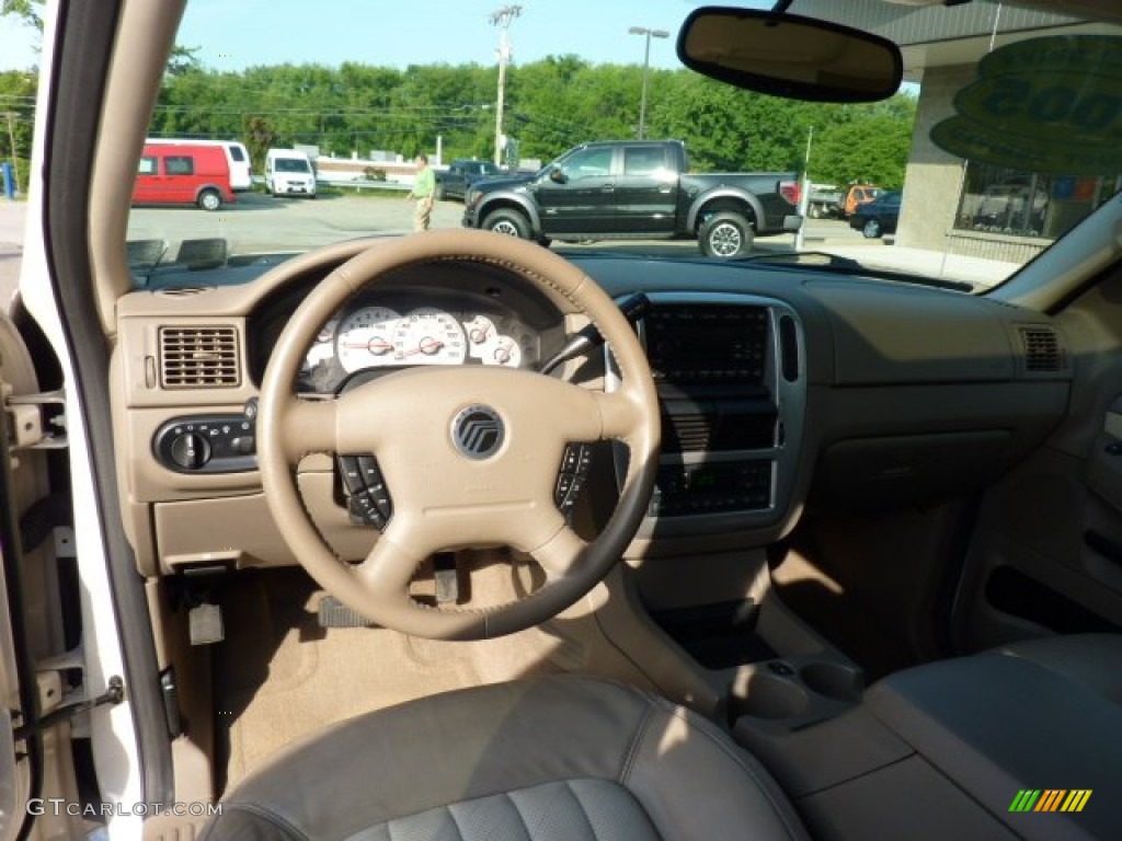 2005 Mountaineer V8 Premier AWD - Ivory Parchment Tri-Coat / Medium Dark Parchment photo #13