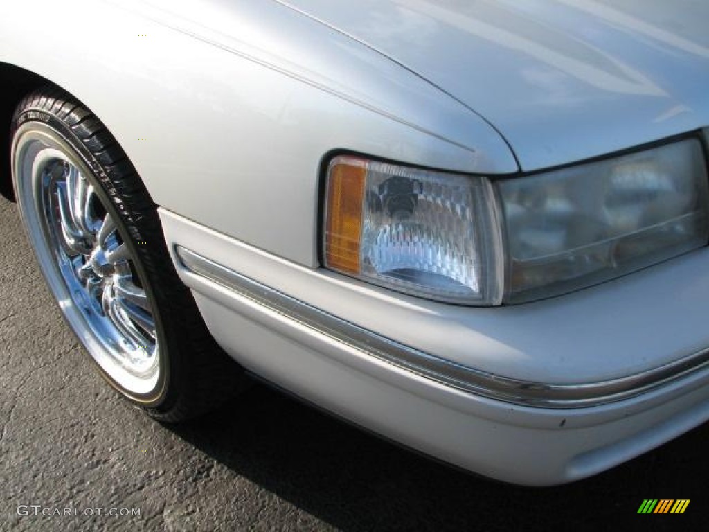 1997 DeVille Sedan - White Diamond / Shale/Neutral photo #2