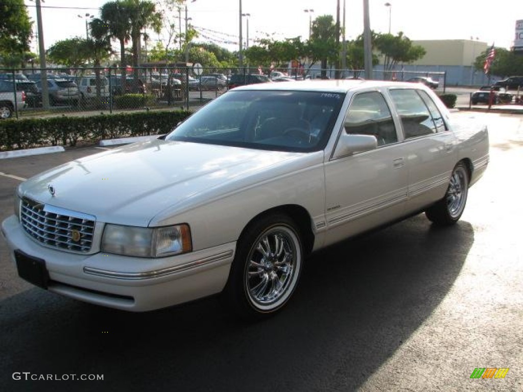 1997 DeVille Sedan - White Diamond / Shale/Neutral photo #5