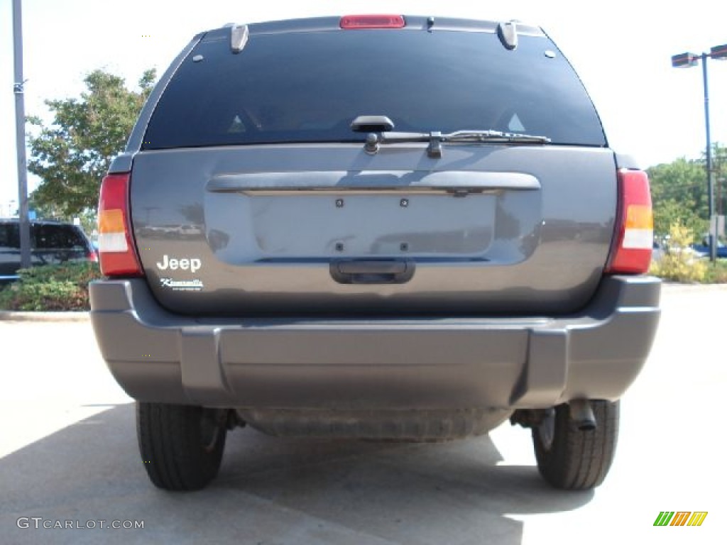 2004 Grand Cherokee Laredo - Graphite Metallic / Dark Slate Gray photo #4