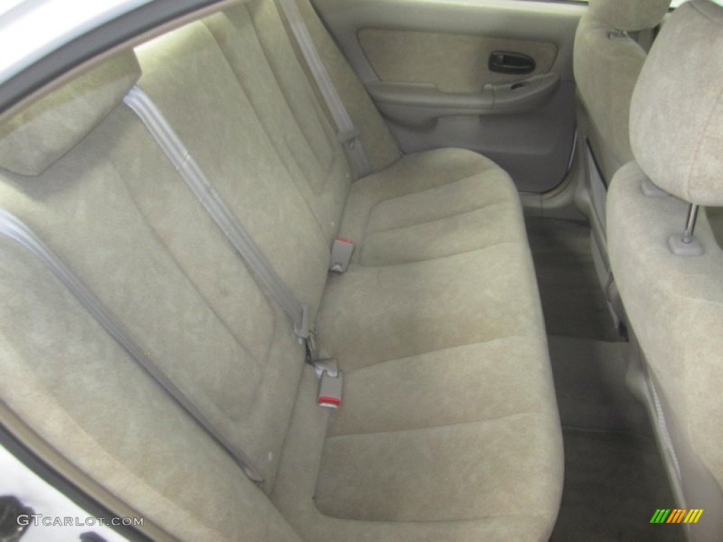 2002 Elantra GLS Sedan - Nordic White / Gray photo #17