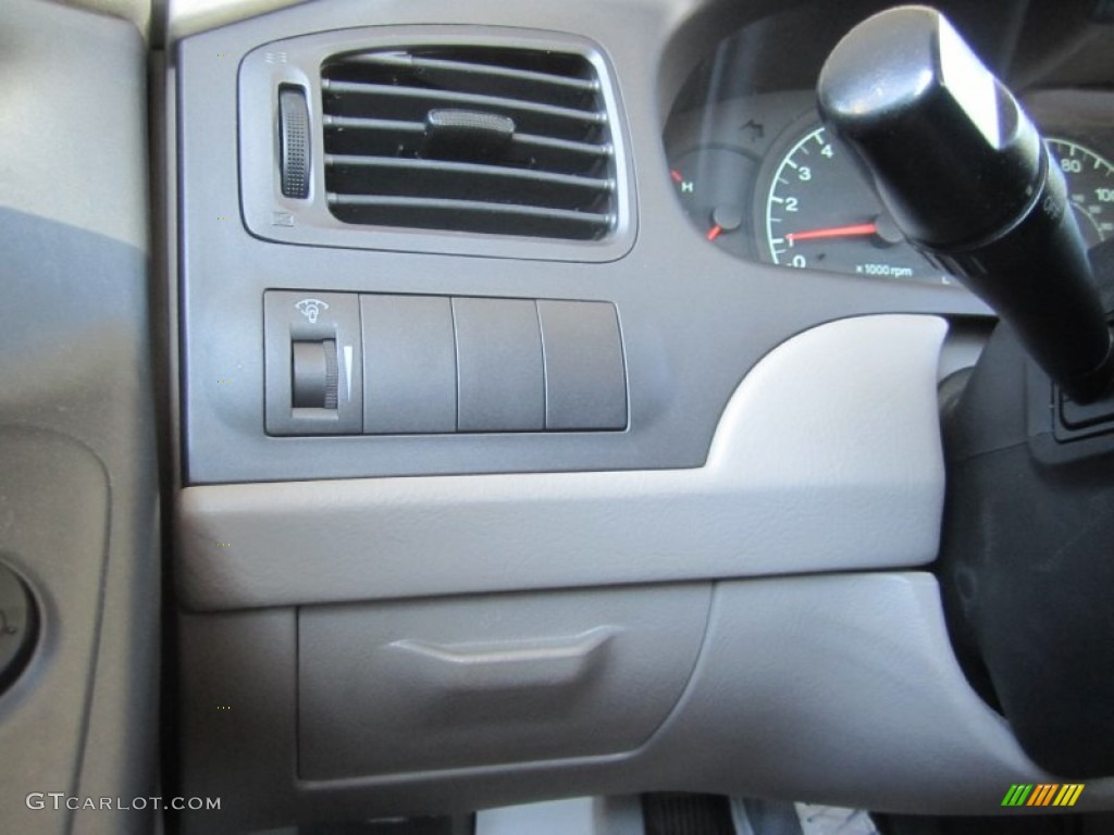 2002 Elantra GLS Sedan - Nordic White / Gray photo #23