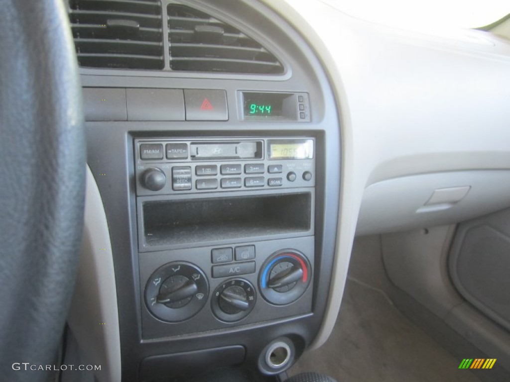 2002 Elantra GLS Sedan - Nordic White / Gray photo #26