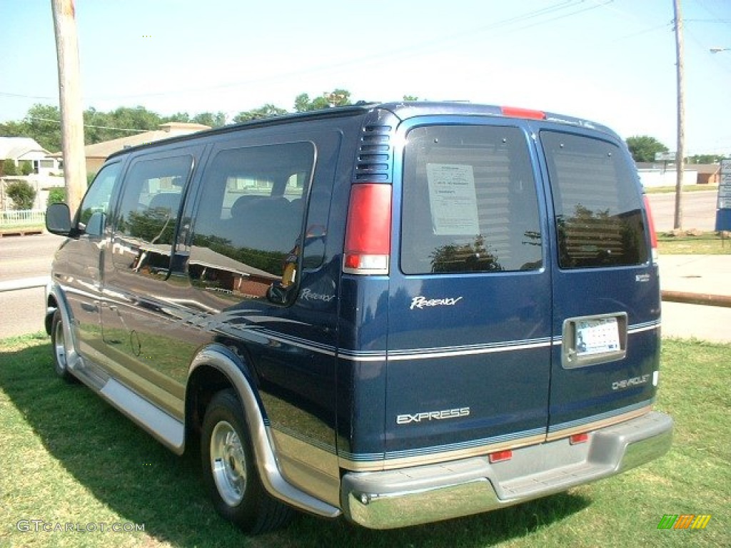 2000 Express G1500 Passenger Conversion Van - Indigo Blue Metallic / Neutral photo #5