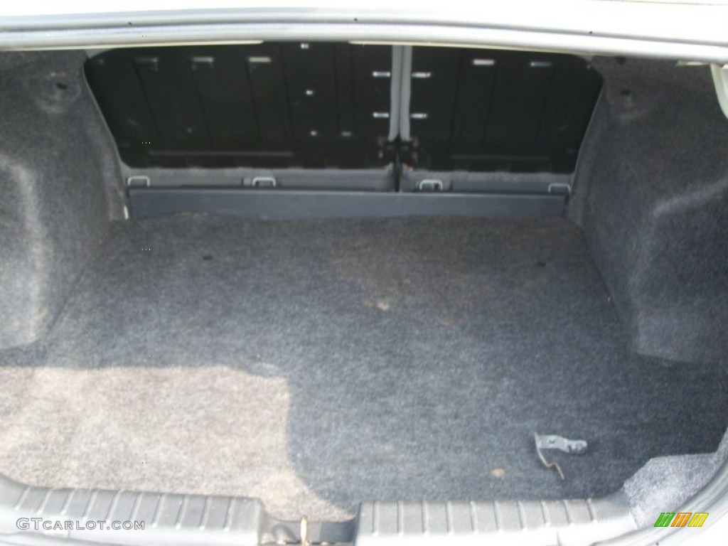 2004 Chevrolet Aveo Sedan Trunk Photos