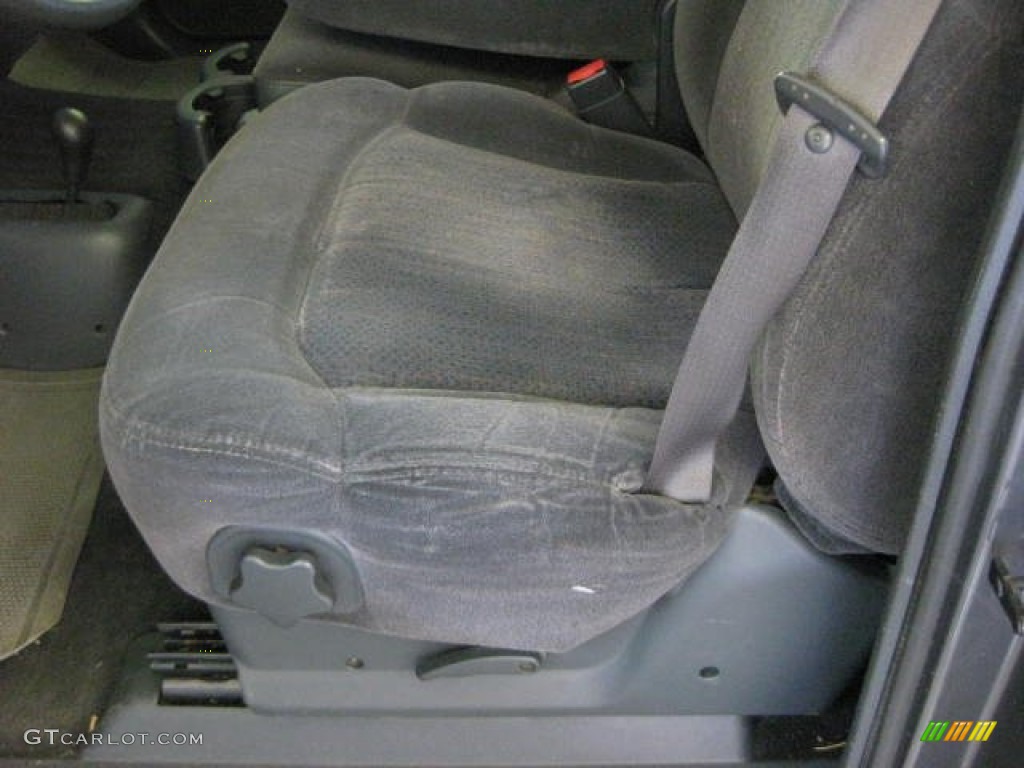 Graphite Gray Interior 2002 Chevrolet Silverado 1500 LS Extended Cab 4x4 Photo #50190342