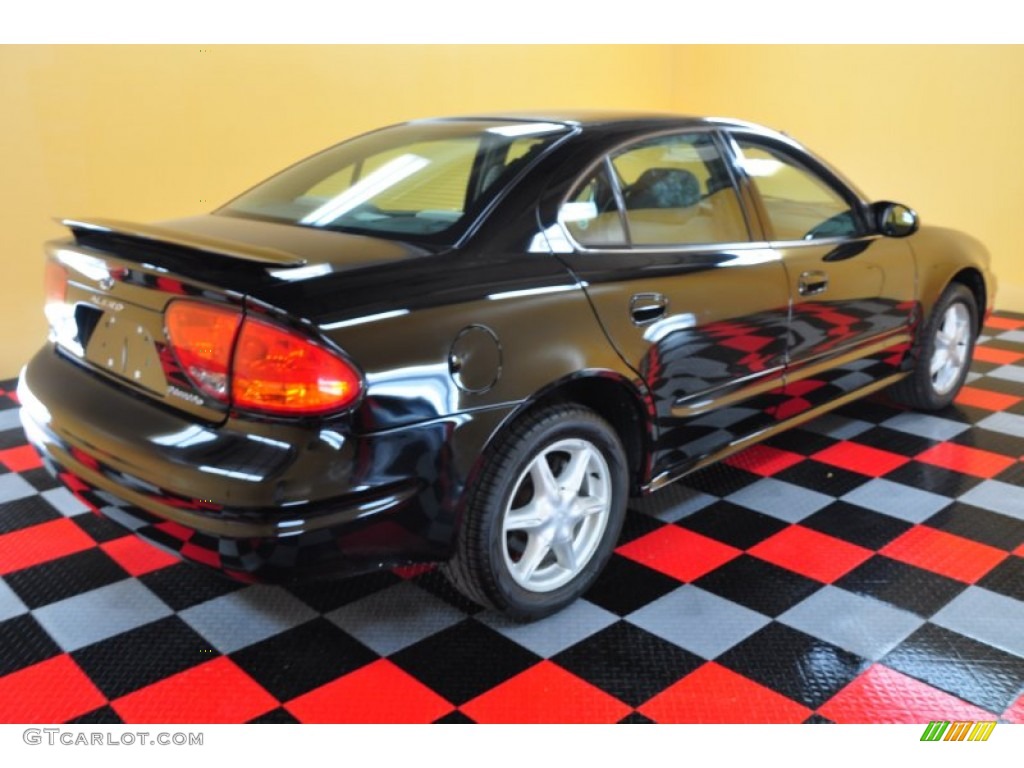 2003 Alero GL Sedan - Black Onyx / Pewter photo #4