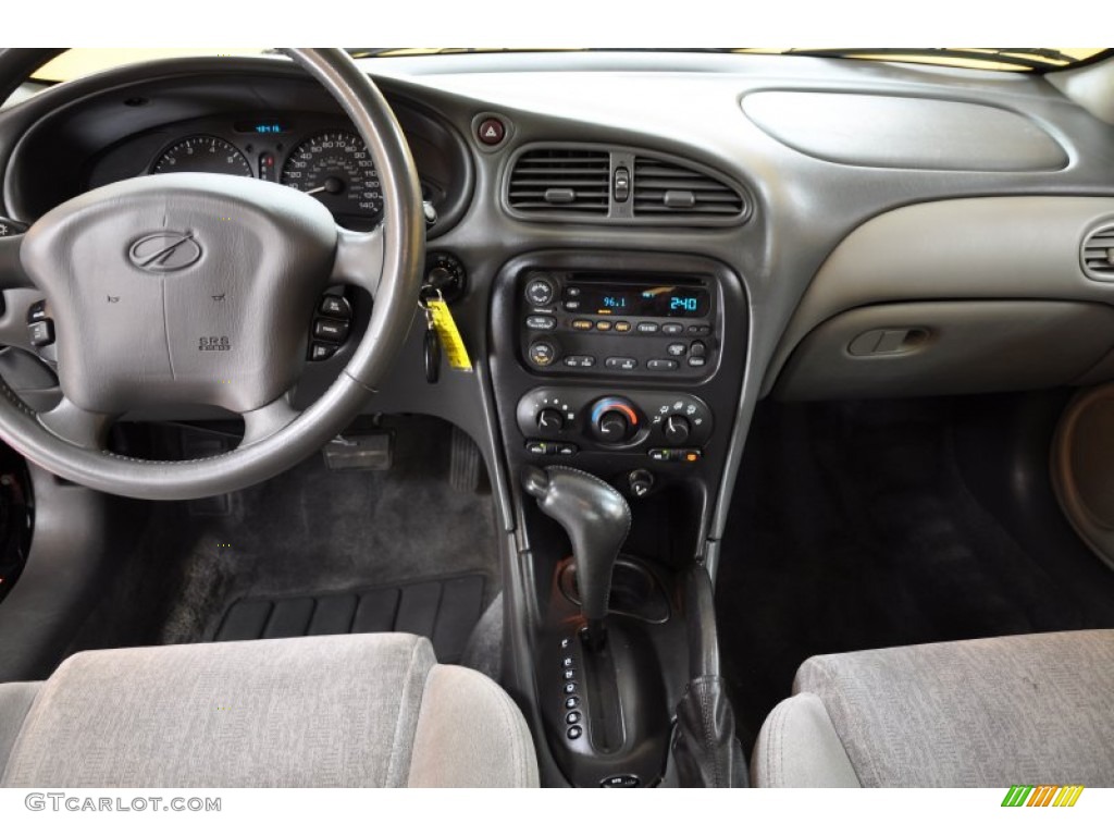 2003 Alero GL Sedan - Black Onyx / Pewter photo #5