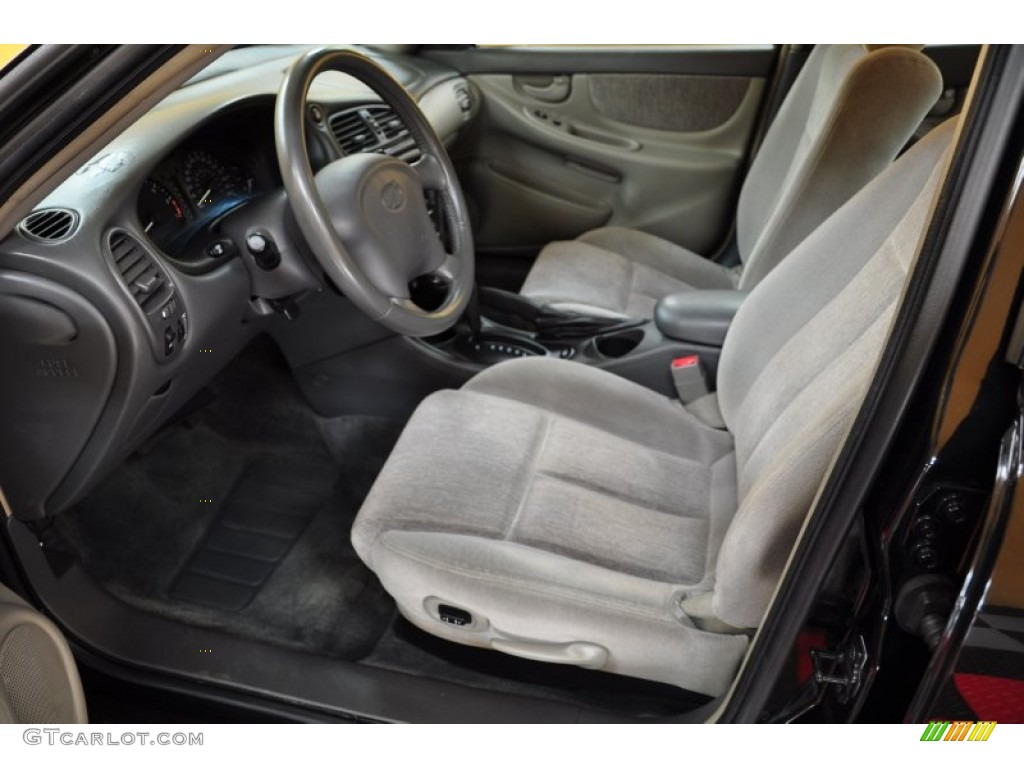 2003 Alero GL Sedan - Black Onyx / Pewter photo #10