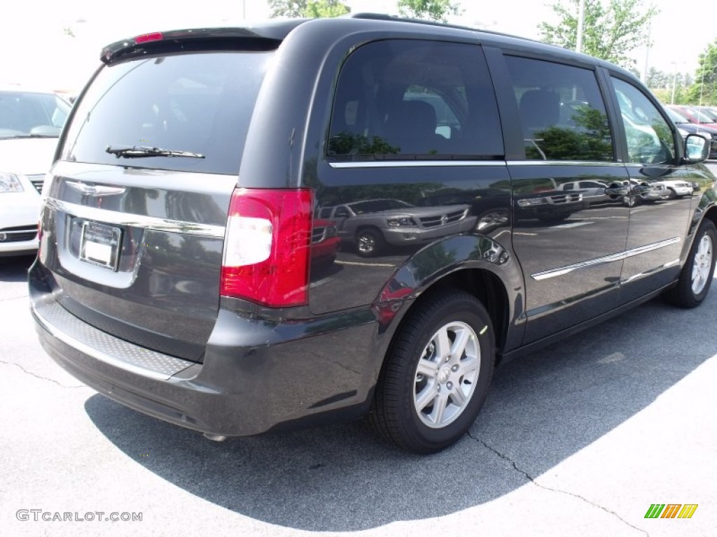 2011 Town & Country Touring - Dark Charcoal Pearl / Dark Frost Beige/Medium Frost Beige photo #3