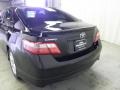 Black - Camry SE Photo No. 17