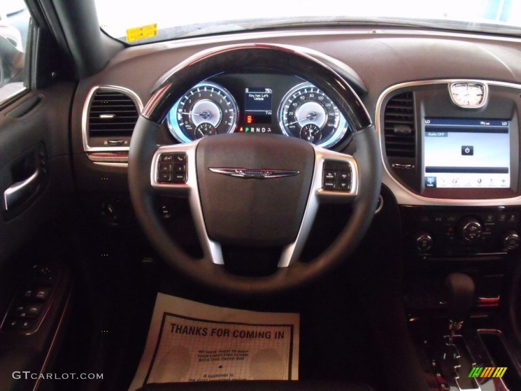 2011 Chrysler 300 C Hemi Black Dashboard Photo #50201178