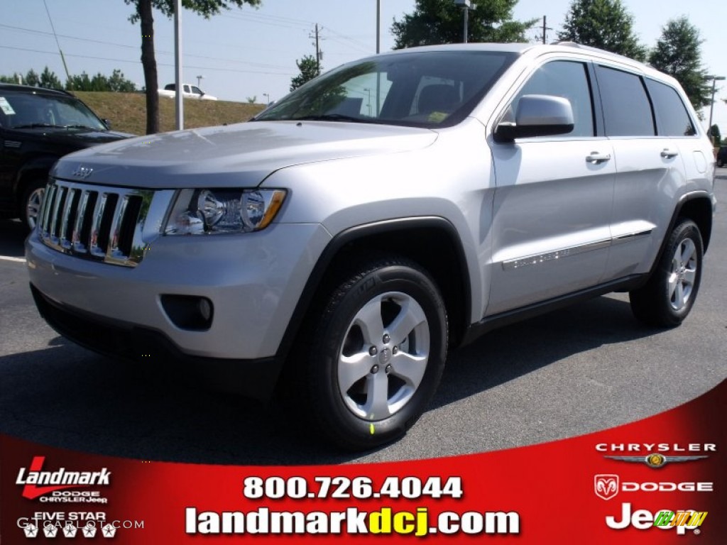 2011 Grand Cherokee Laredo X Package - Bright Silver Metallic / Dark Graystone/Medium Graystone photo #1