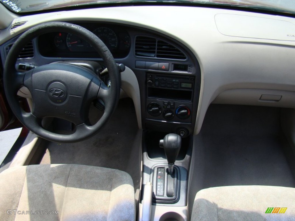 2002 Elantra GLS Sedan - Chianti Red / Beige photo #14