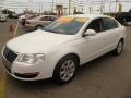 Candy White - Passat 2.0T Sedan Photo No. 3
