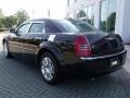 Brilliant Black - 300 C HEMI Photo No. 3