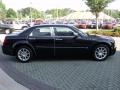Brilliant Black - 300 C HEMI Photo No. 6