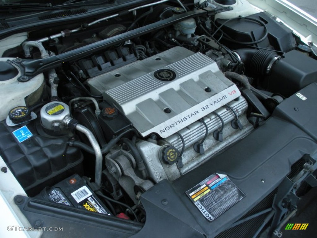 1997 Cadillac DeVille d'Elegance Engine Photos