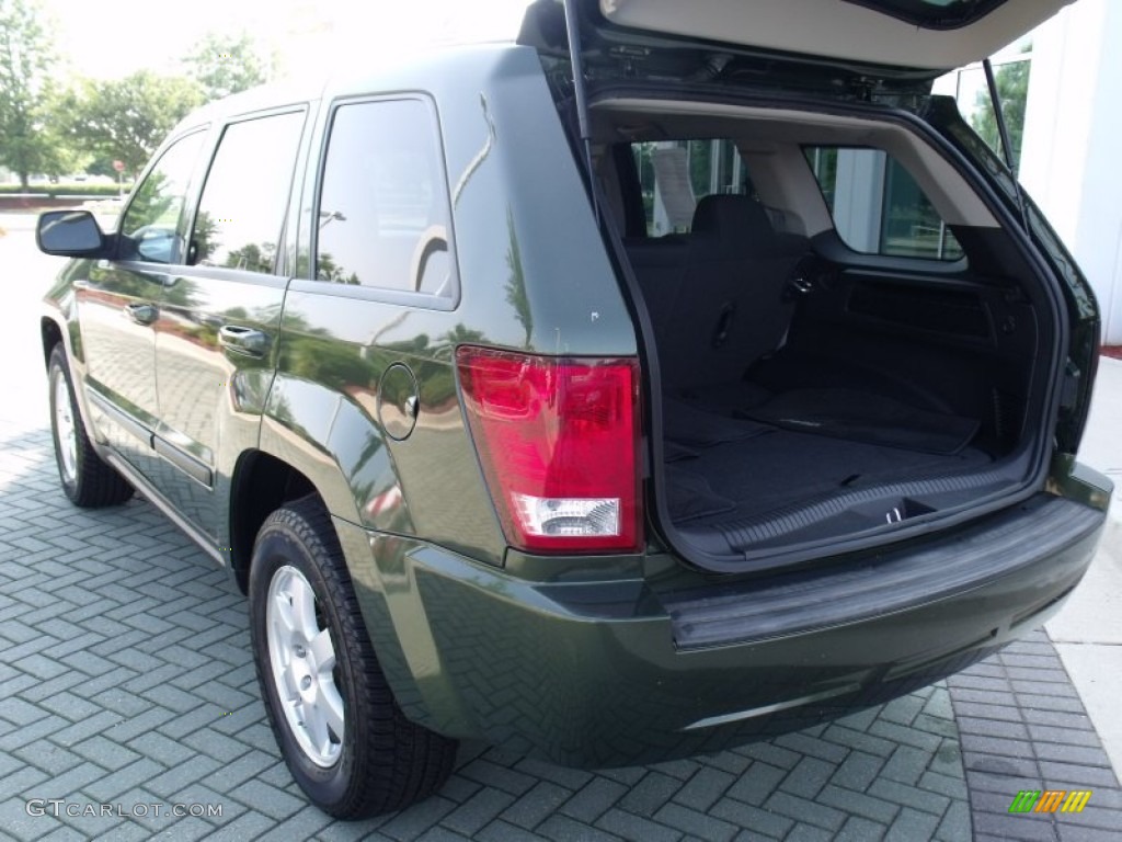 2008 Grand Cherokee Laredo - Jeep Green Metallic / Dark Slate Gray/Light Graystone photo #16