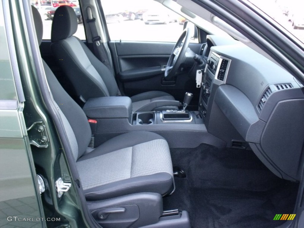 2008 Grand Cherokee Laredo - Jeep Green Metallic / Dark Slate Gray/Light Graystone photo #19