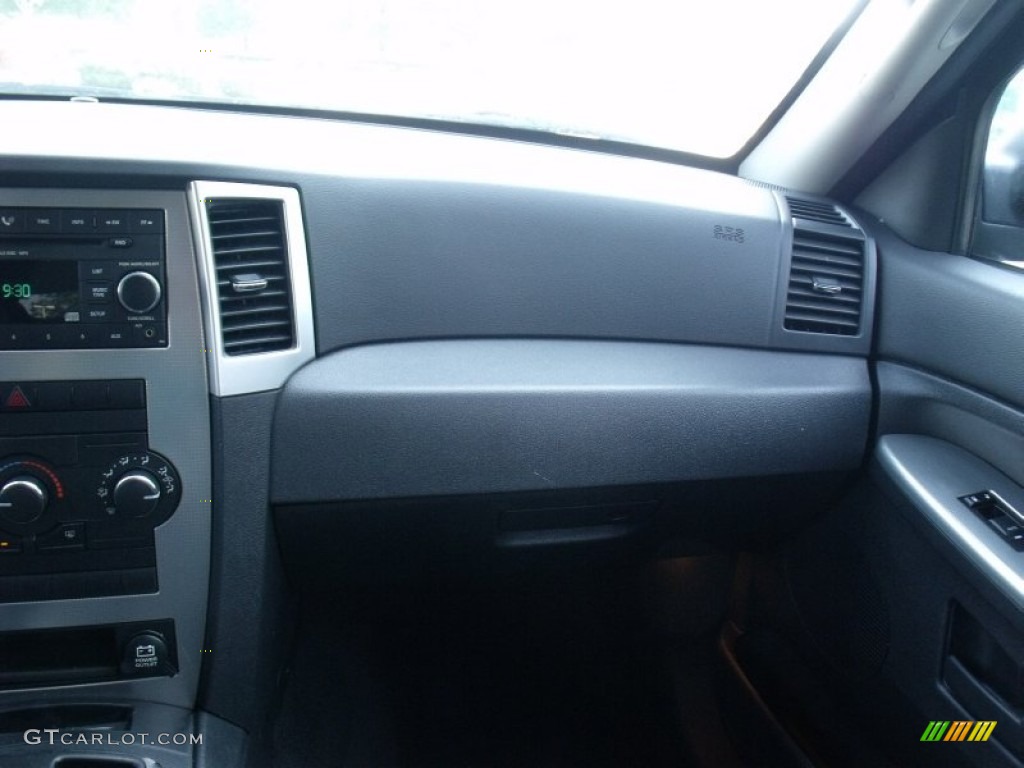 2008 Grand Cherokee Laredo - Jeep Green Metallic / Dark Slate Gray/Light Graystone photo #21