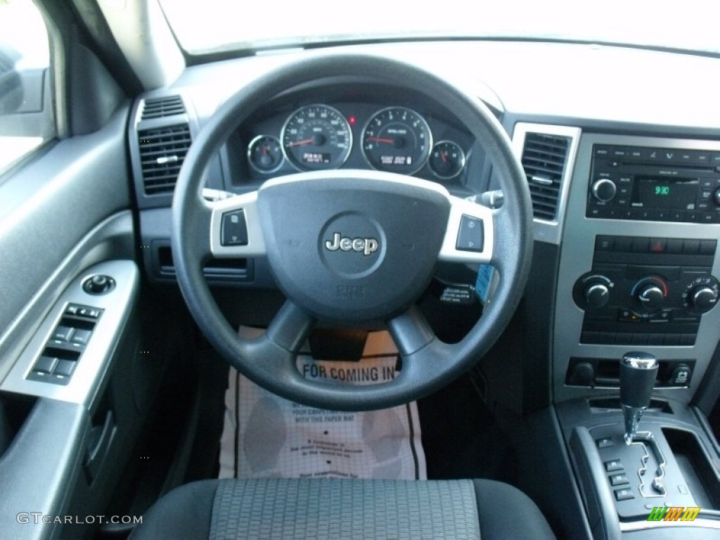 2008 Grand Cherokee Laredo - Jeep Green Metallic / Dark Slate Gray/Light Graystone photo #24