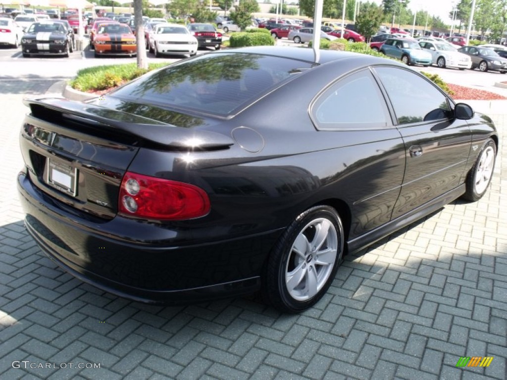 Phantom Black Metallic 2004 Pontiac GTO Coupe Exterior Photo #50206329