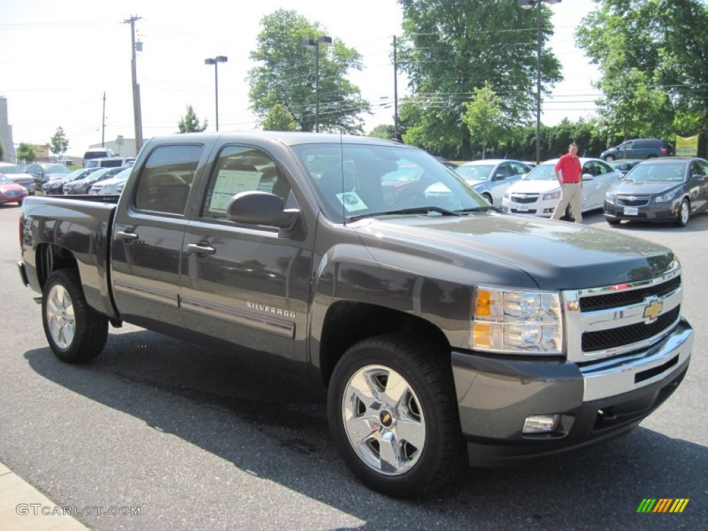 2011 Silverado 1500 LT Crew Cab 4x4 - Taupe Gray Metallic / Ebony photo #3