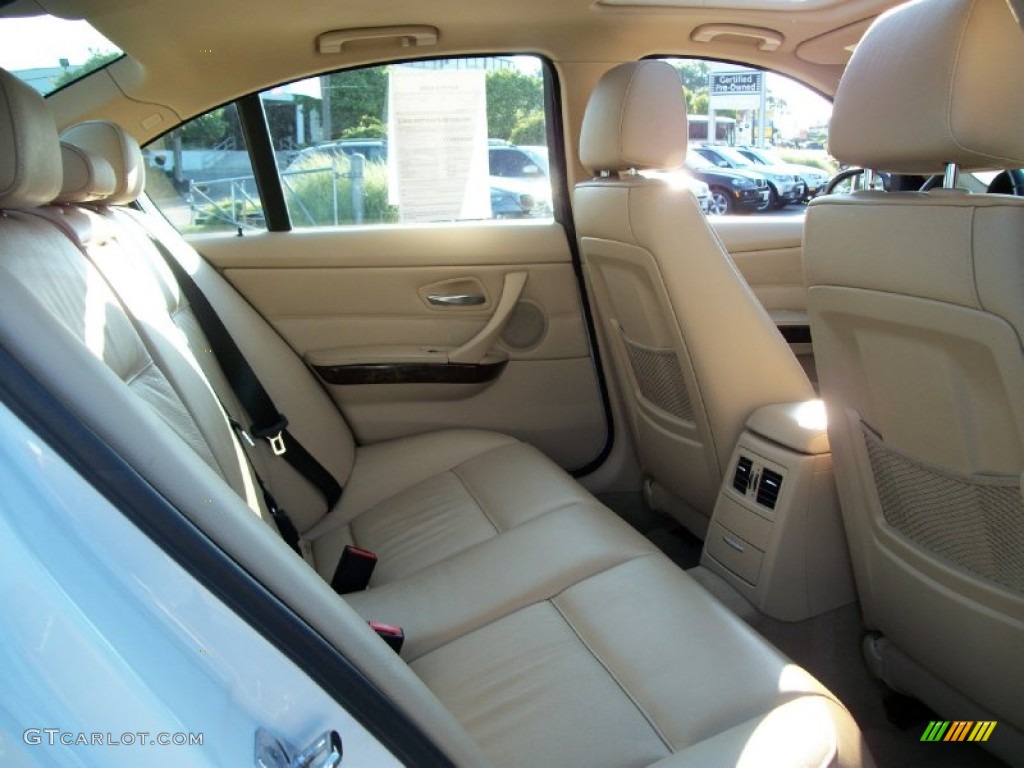 2006 3 Series 330xi Sedan - Alpine White / Beige photo #11