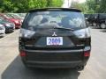 2009 Labrador Black Pearl Mitsubishi Outlander ES  photo #15