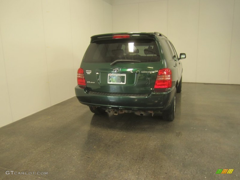 2002 Highlander V6 4WD - Electric Green Mica / Ivory photo #12