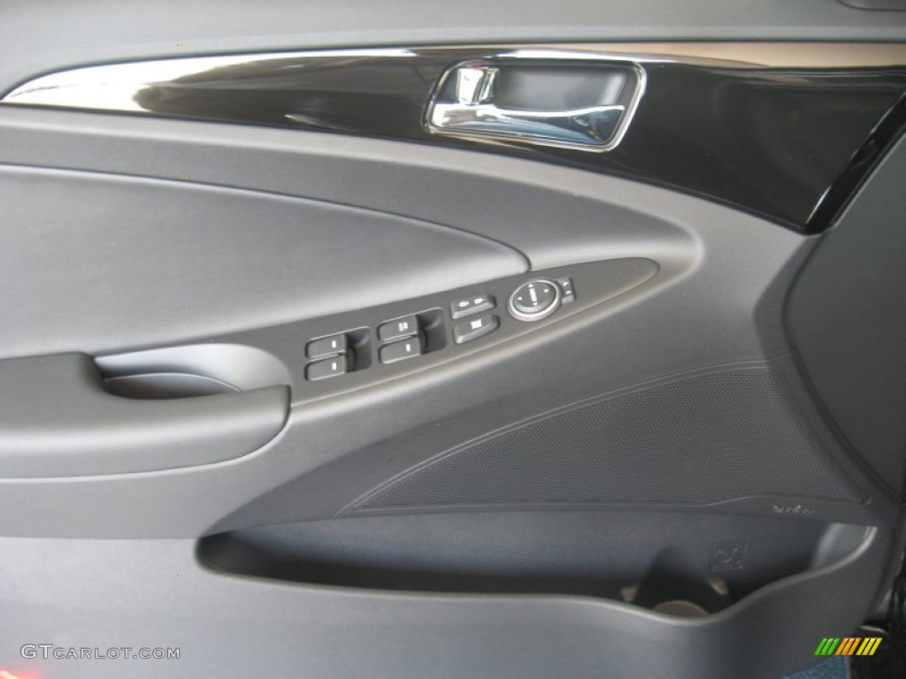 2011 Sonata Limited 2.0T - Midnight Black / Black photo #15