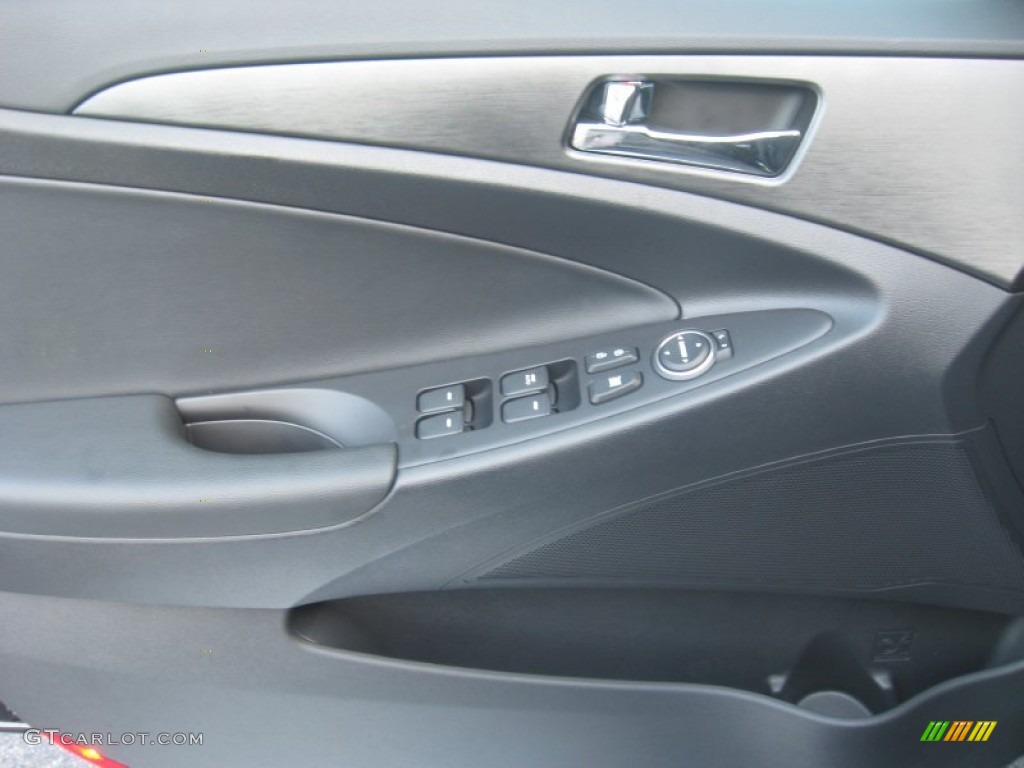 2011 Sonata SE - Midnight Black / Black photo #15