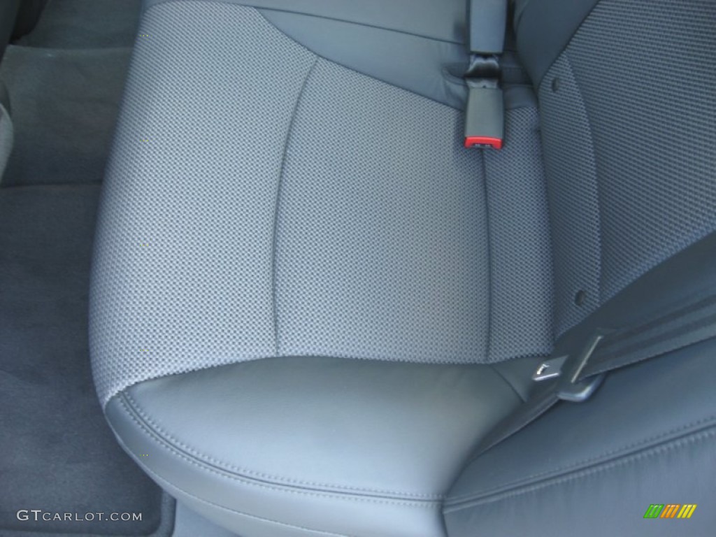 2011 Sonata SE - Midnight Black / Black photo #17