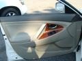 Super White - Camry XLE V6 Photo No. 19